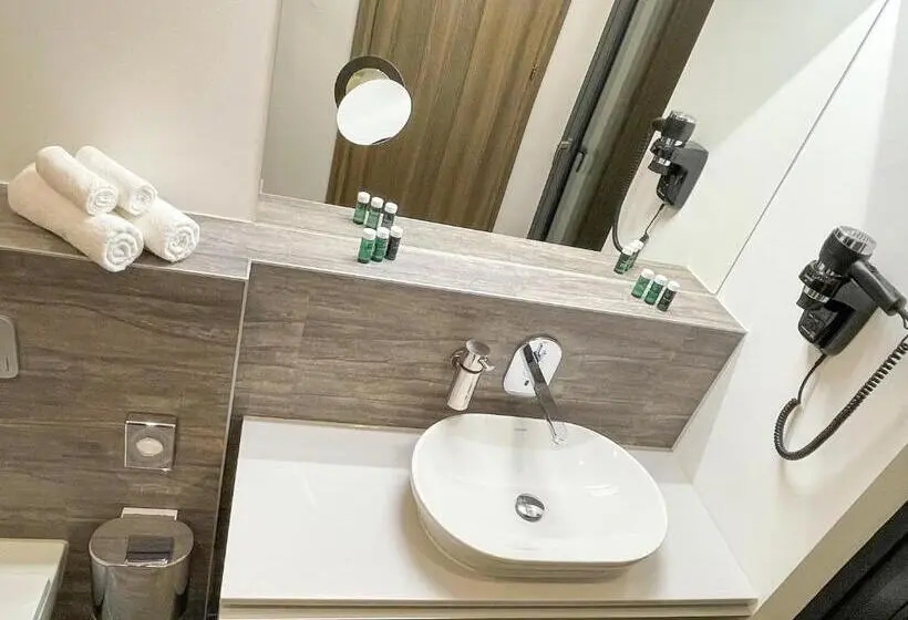 سوییت جونیور با بالکن, Arus Hotels