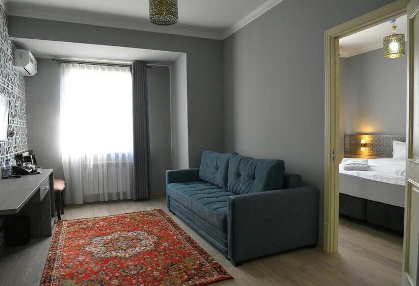 带大床的复式套间, Khan Hotel Samarkand