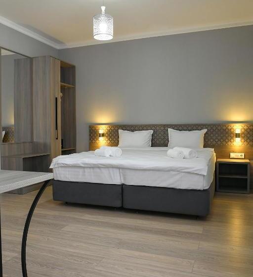 غرفة قياسية مزوَّدة بشُرفة, Khan Hotel Samarkand