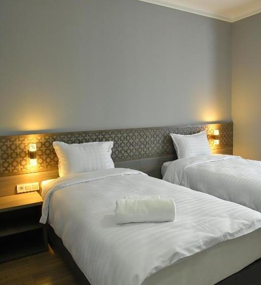 غرفة قياسية مزوَّدة بشُرفة, Khan Hotel Samarkand