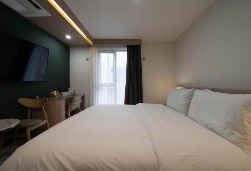 غرفة ديلوكس, Hound Hotel Gimhae Samgye