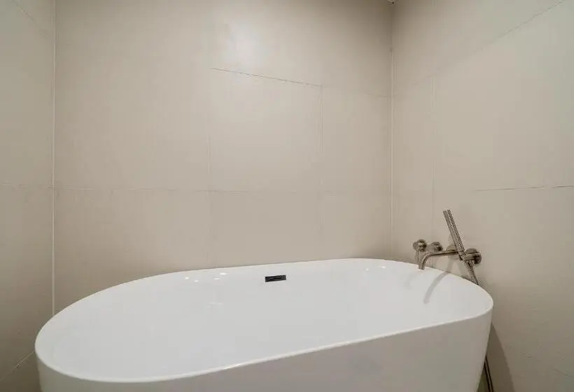 اتاق پرمیوم, Hound Hotel Gimhae Samgye