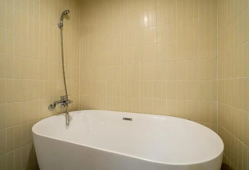 اتاق خانوادگی, Hound Hotel Gimhae Samgye