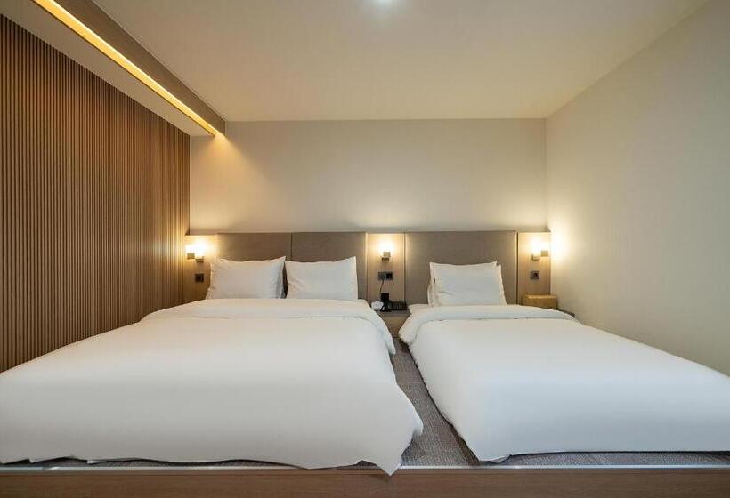 غرفة عائلية, Hound Hotel Gimhae Samgye