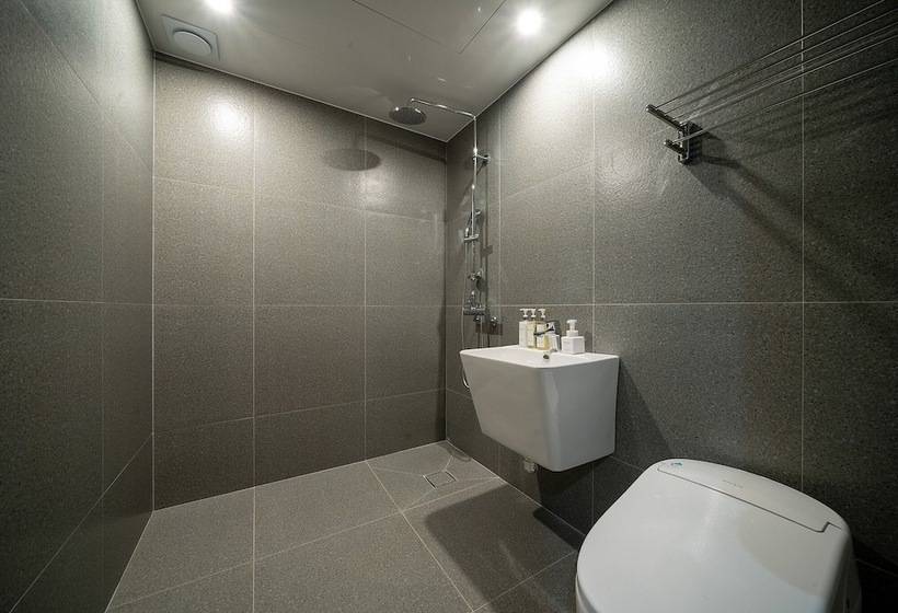 اتاق لوکس, Hound Hotel Gimhae Samgye