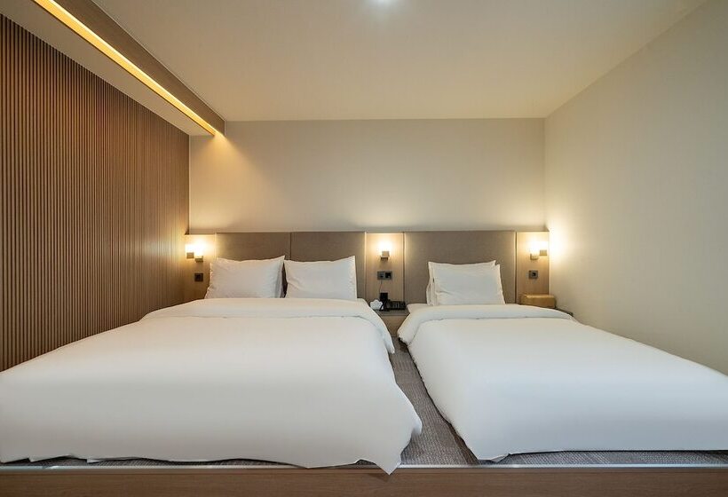 غرفة عائلية, Hound Hotel Gimhae Samgye