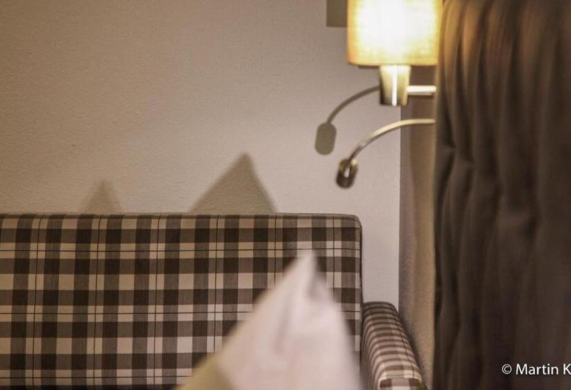 آپارتمان کامفورت 2 خوابه, Apart Hotel Arno