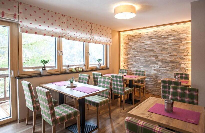 家庭公寓, Apart Hotel Arno