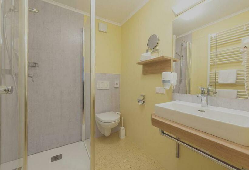 デラックストリプルルーム, Der Trattner   Hotel Trattnerhof & Hotel Schöcklblick