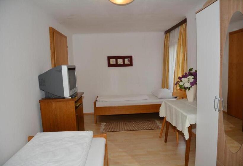 バルコニー付きシングルスタンダードルーム, Der Trattner   Hotel Trattnerhof & Hotel Schöcklblick