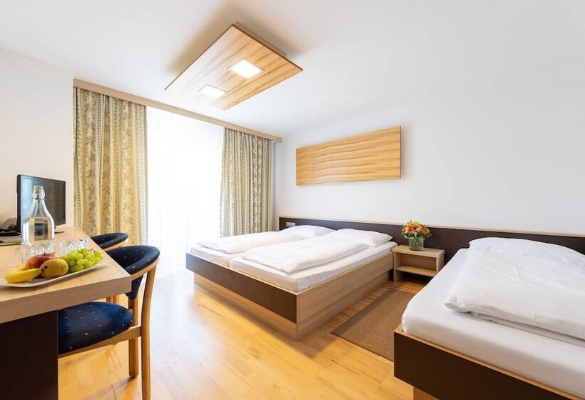 Номер Стандарт, Der Trattner   Hotel Trattnerhof & Hotel Schöcklblick