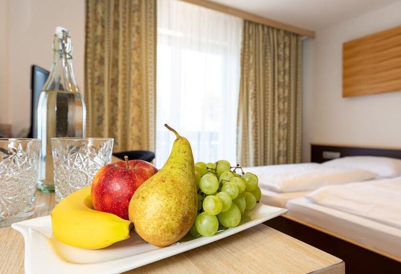 スタンダードルーム, Der Trattner   Hotel Trattnerhof & Hotel Schöcklblick