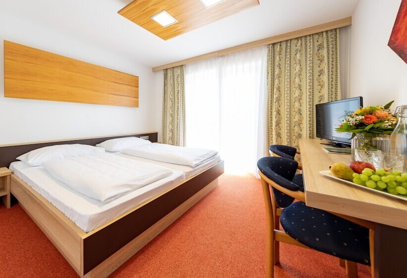 スタンダードルーム, Der Trattner   Hotel Trattnerhof & Hotel Schöcklblick