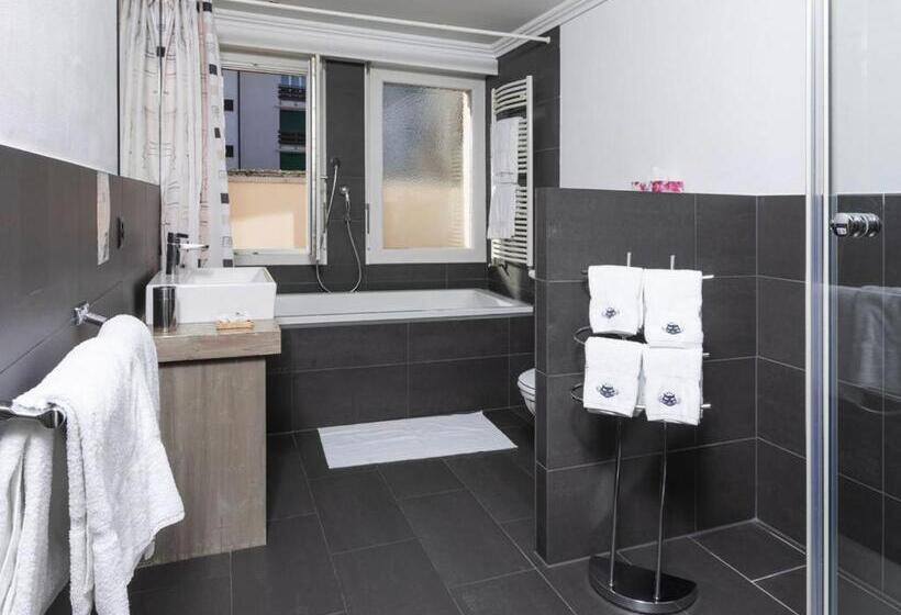 Апартаменты 3 Спальни, Central, Spa & Lounge Bar
