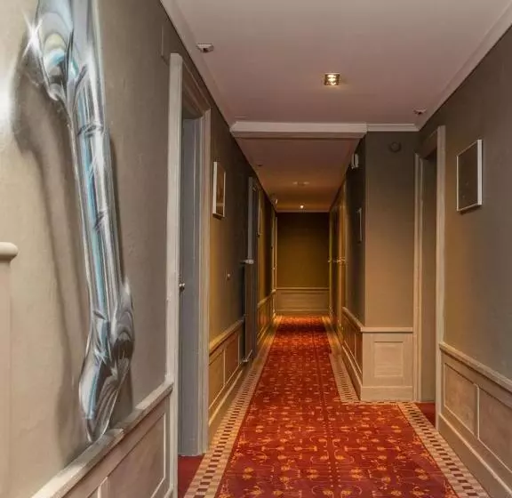 スタンダード４人部屋, Central, Spa & Lounge Bar