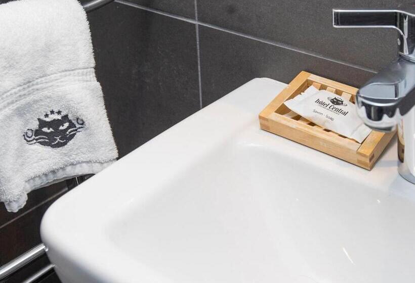 四人标准间, Central, Spa & Lounge Bar