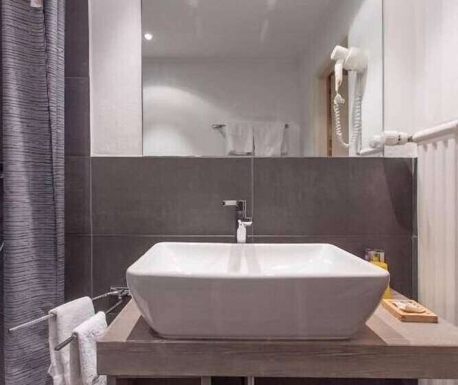 标准间, Central, Spa & Lounge Bar