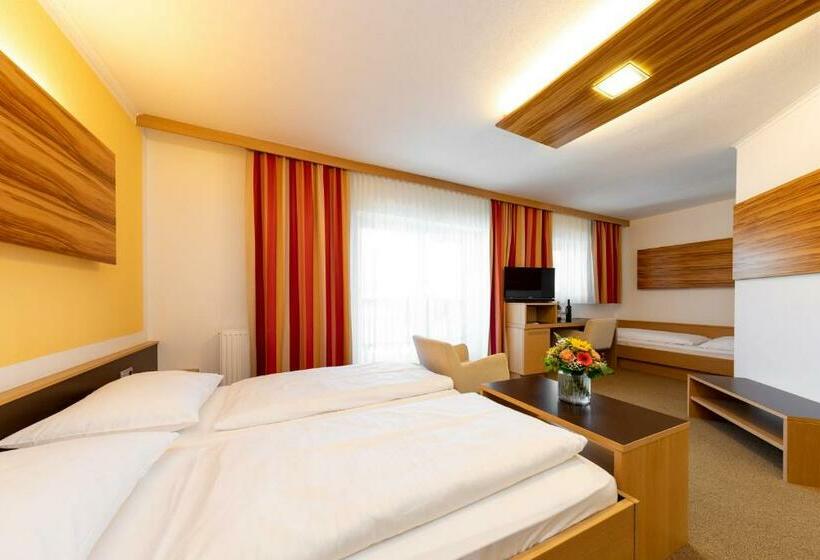 デラックストリプルルーム, Der Trattner   Hotel Trattnerhof & Hotel Schöcklblick