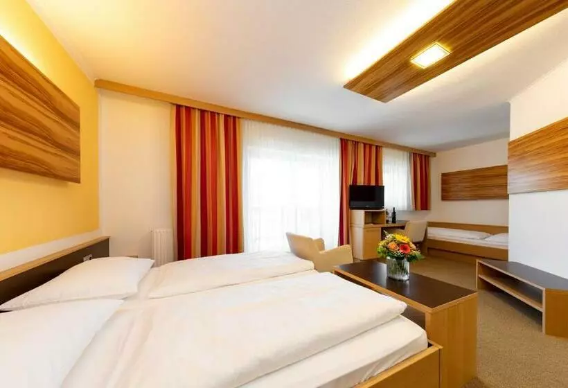 デラックストリプルルーム, Der Trattner   Hotel Trattnerhof & Hotel Schöcklblick