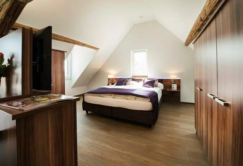 Sviitti, Gasthof Zum Hecht