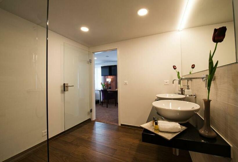 스위트, Gasthof Zum Hecht