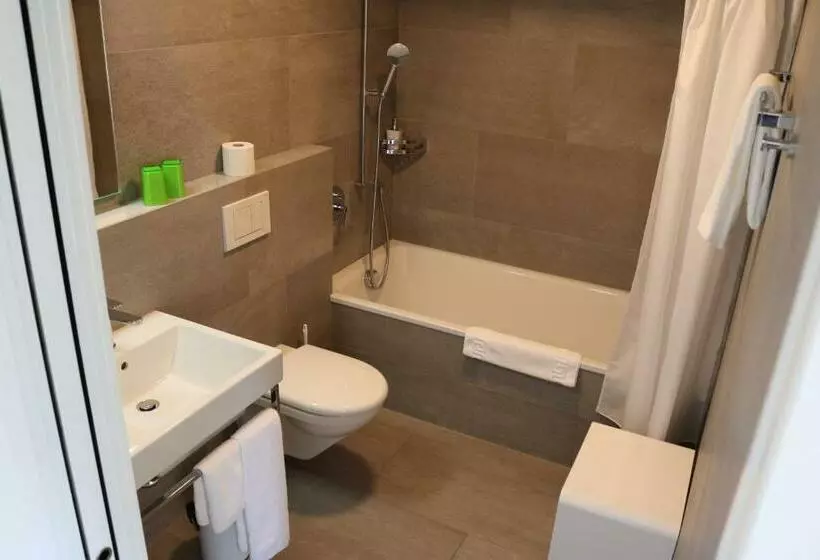 Habitació Estàndard Vista Muntanya, Guarda Lodge