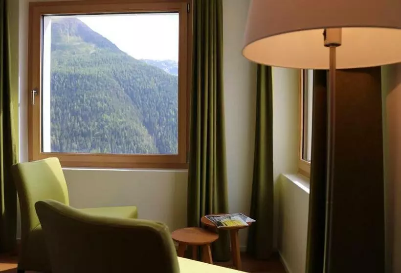Habitació Estàndard Vista Muntanya, Guarda Lodge