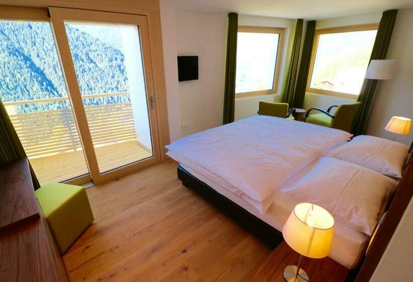 Номер Стандарт Вид на Горы, Guarda Lodge