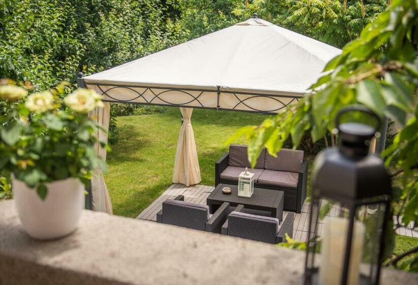 带1个卧室的高档别墅, Max Aviation Villa & Apartments