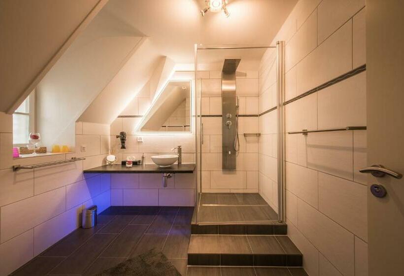 带1个卧室的高档别墅, Max Aviation Villa & Apartments