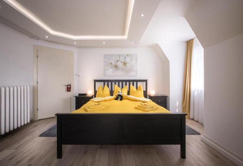 带1个卧室的高档别墅, Max Aviation Villa & Apartments