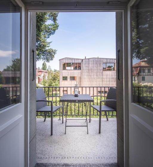 带1个卧室的豪华别墅, Max Aviation Villa & Apartments