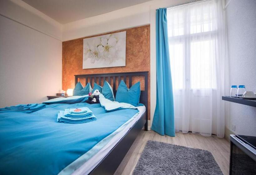 带1个卧室的豪华别墅, Max Aviation Villa & Apartments