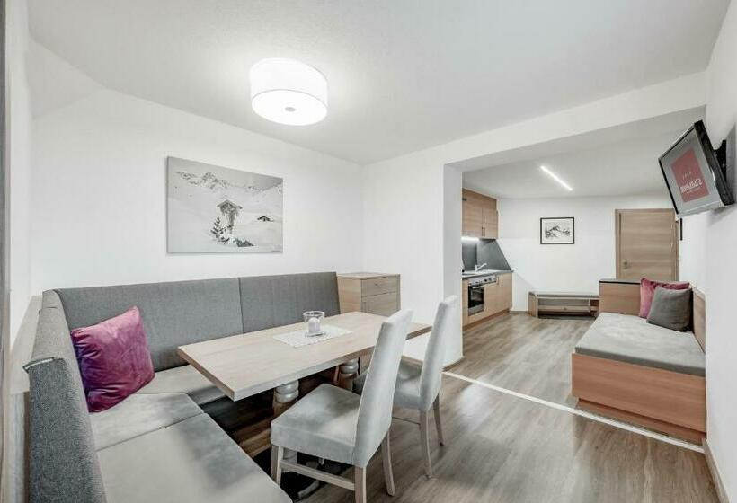 آپارتمان 2 خوابه, Montanara