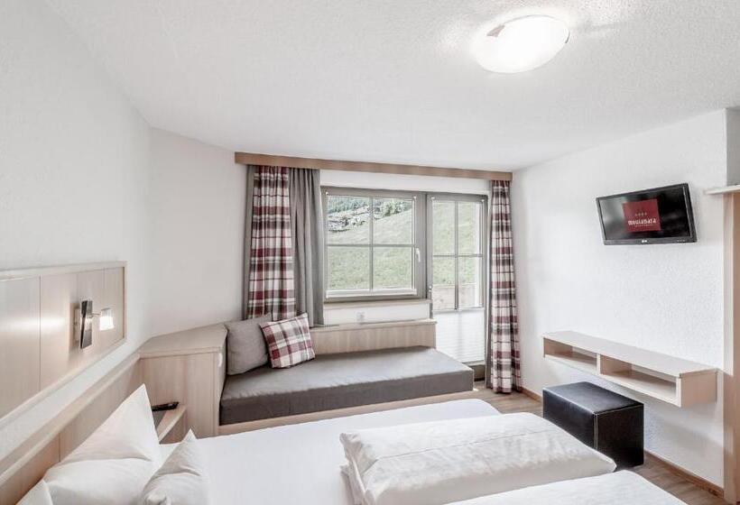 آپارتمان 4 خوابه, Montanara