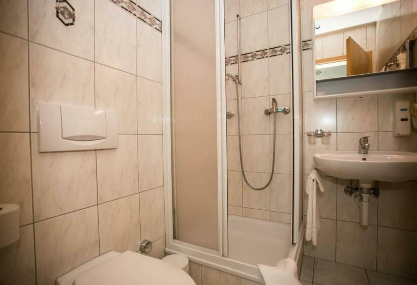 חדר משפחתי, Olympica