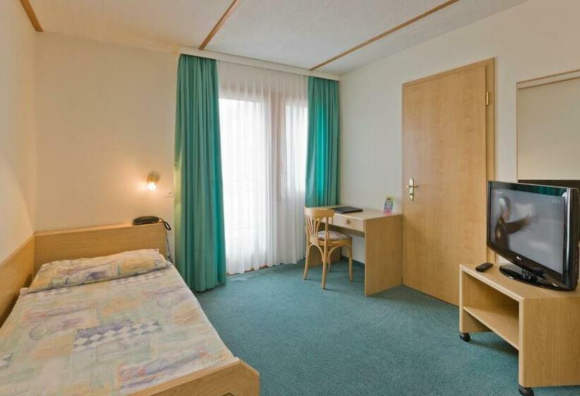 חדר סטנדרט יחיד, Olympica