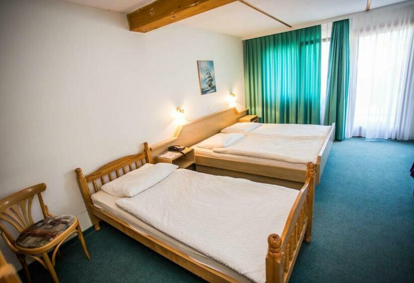 חדר משפחתי, Olympica