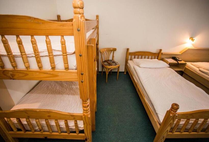 חדר משפחתי, Olympica