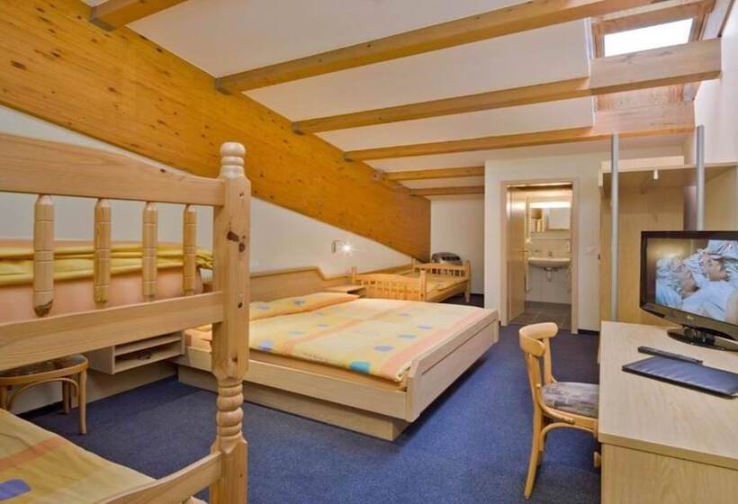 חדר משפחתי, Olympica