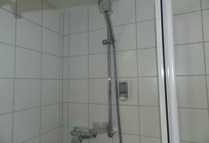 标准间, Pension Wilma