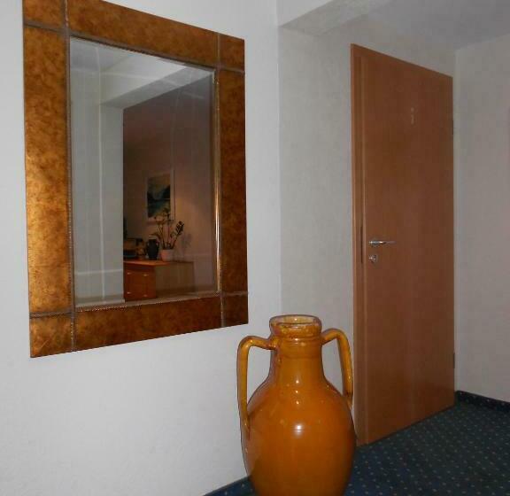 家庭间, Pension Wilma