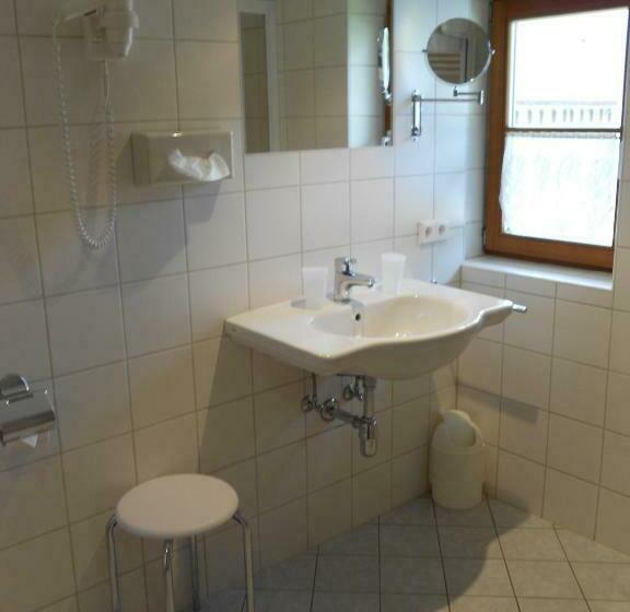 标准单人间, Pension Wilma