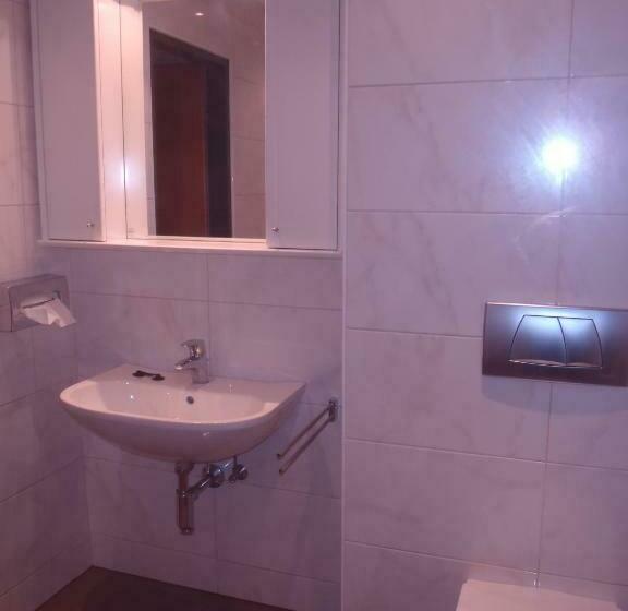 חדר סטנדרט נוף לאגם, See Hotel Post Am Attersee