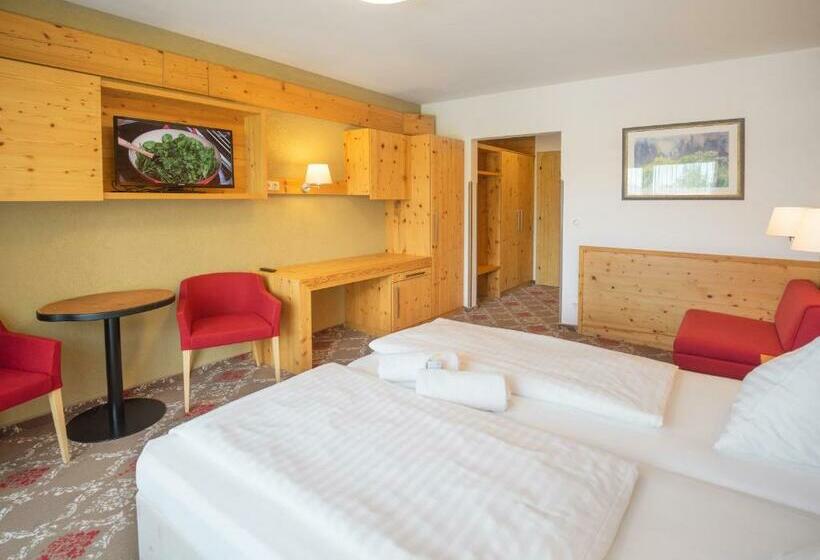 스탠다드 트리플 발코니 룸, Tauernblick