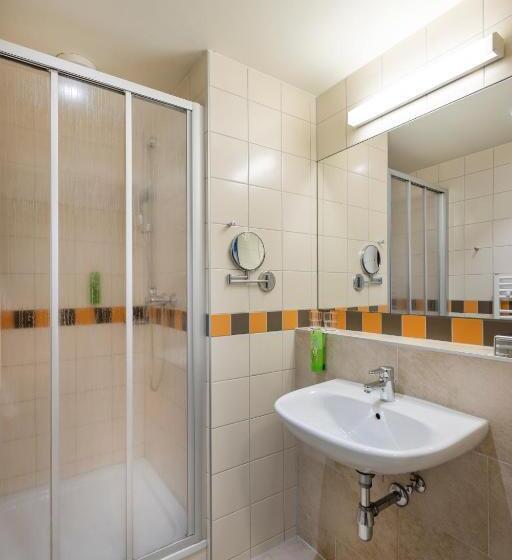 スタンダード４人部屋, Jufa Hotel Spital Am Pyhrn