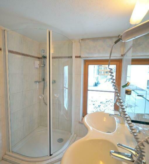 家族用アパートメント, Pension Faneskla