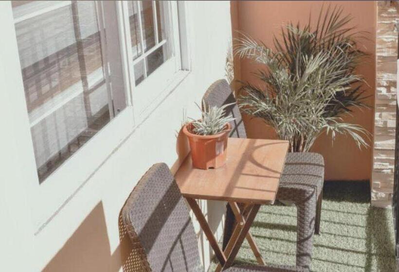 Семейный Номер, Aipad Condo Rentals