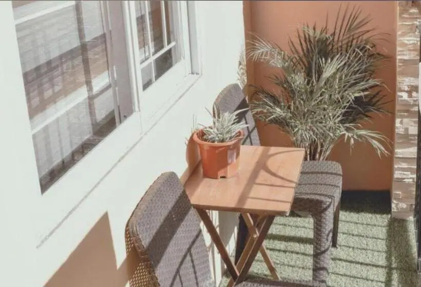اتاق خانوادگی, Aipad Condo Rentals