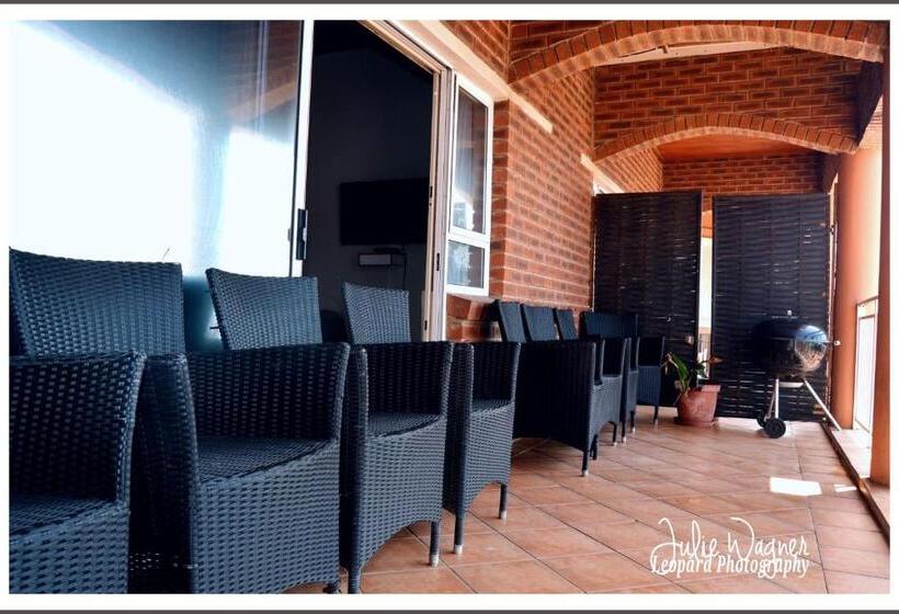 샬레, Golden Dawn Chalets